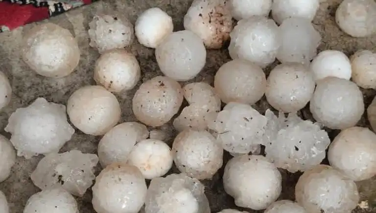 Şanlıurfa'da Kar Topu Büyüklüğünde Dolu Alarmı!