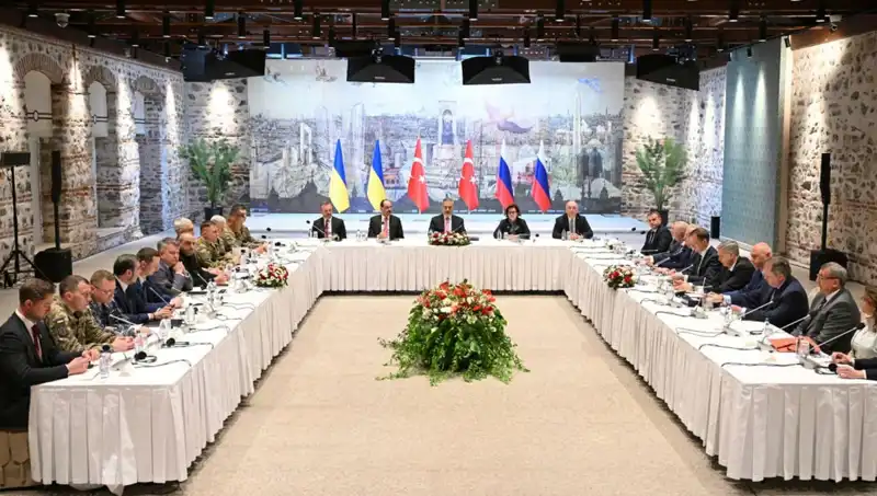 İstanbul'da Barış Zirvesi: Rus Heyeti Türkiye'ye Gelerek Çözüm Arıyor