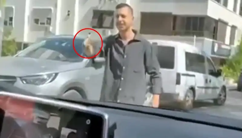 Trafikte Kadınlara Silah Çeken Sürücü Hakkında Şok Edici Gelişmeler!