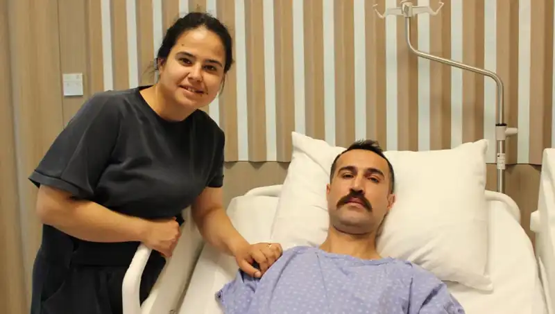 32 Yaşında Şok Tanı: Mide Kanaması Zannedilen Kalın Bağırsak Kanseri