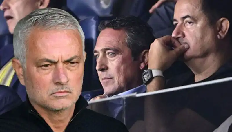 Fenerbahçe, Mourinho'nun Geleceği Hakkında Şaşırtan Açıklama Yaptı!