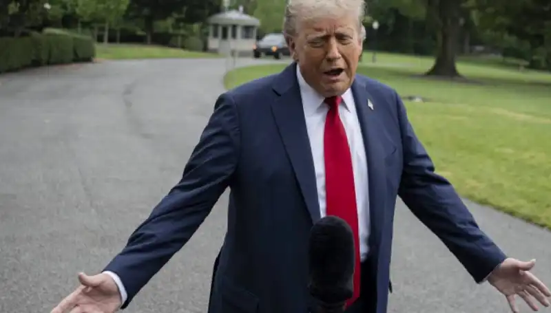 Trump'ın Çarpıcı Açıklamaları: Neden Ülkelerin Savaşması Gerekiyor?
