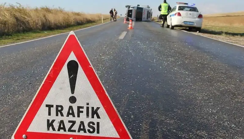 Niğde'de Zincirleme Kaza: 16 Kişi Yaralı, Olayın Ayrıntıları Şoke Ediyor