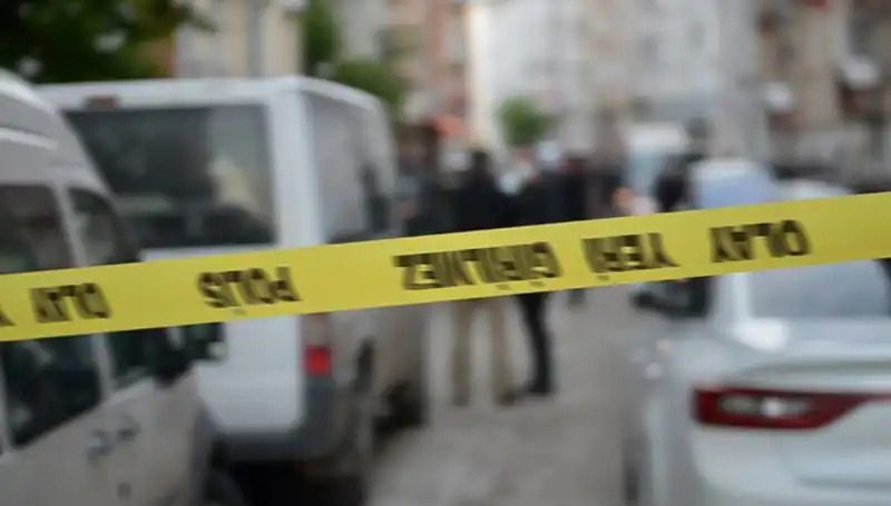 İstanbul'da Gizemli Cinayet: Başından Vurulmuş Genç ve Arkadaşına Bıraktığı Not