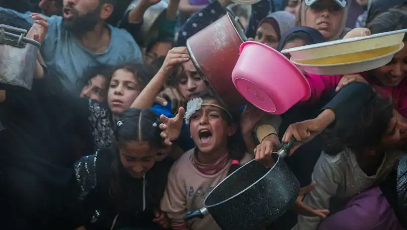 Gazze’de Açlık Krizi: Un Stokları Tükendi, Hayat Durma Noktasında!