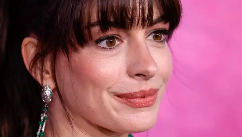 Hollywood’un Şaşırtan Estetik Modası: Ölü Deri Enjeksiyonları