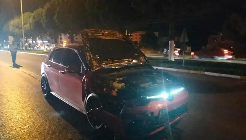 Balıkesir’de Otomobil ve Motosiklet Çarpıştı: Zamanla Yarışı Kayıp!