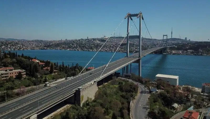 İstanbul'daki Deprem Sonrası Uraloğlu'ndan Önemli Açıklama: Köprü ve Tüneller Ne Durumda?
