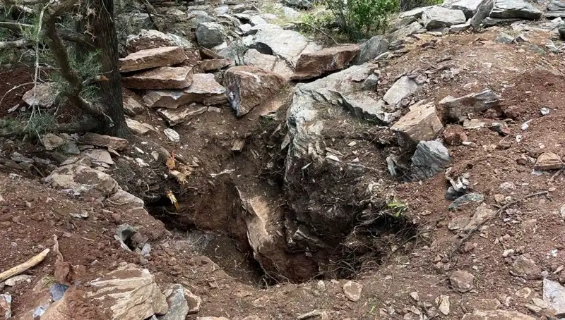 Eski Vali ve Emekli Albay Define Ararken Maden Ocağında Ele Geçirildi
