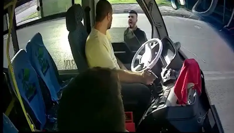 Antalya'da Otobüs Şoförünü Bıçaklayan Sanık, Kaçış Planıyla Yakalandı