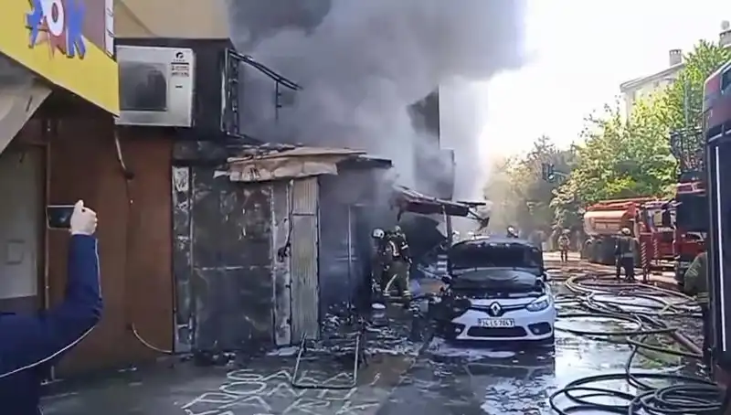 Ümraniye’de Hediyelik Eşya Dükkanında Korkutan Yangın: Detaylar Ortaya Çıktı