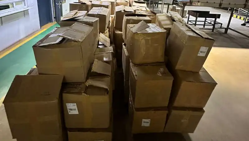 Kargo Şirketinde Gizli Depolanan Kaçak Tütün Skandalı Ortaya Çıktı