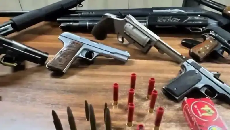 İzmir’de Yasa Dışı Silah Ticareti Operasyonu: 1 Kişi Tutuklandı