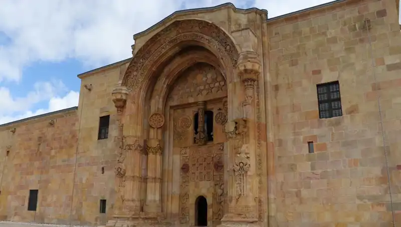 Divriği Ulu Camii ve Darüşşifası: Tarih ve Kültürün Buluşma Noktası