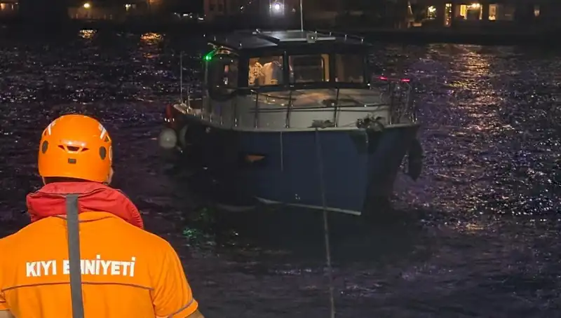 Baltalimanı'nda Korkutan Gelişme: Deniz Aniden Su Almaya Başladı