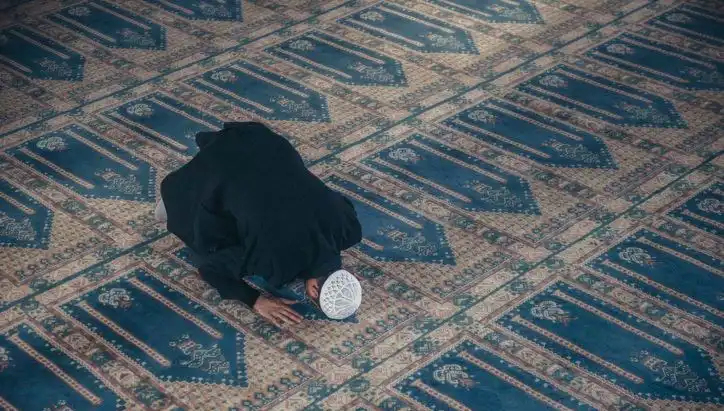 Cuma Namazı Saati Değişiyor: İstanbul, Ankara ve İzmir İçin Detaylar Burada!