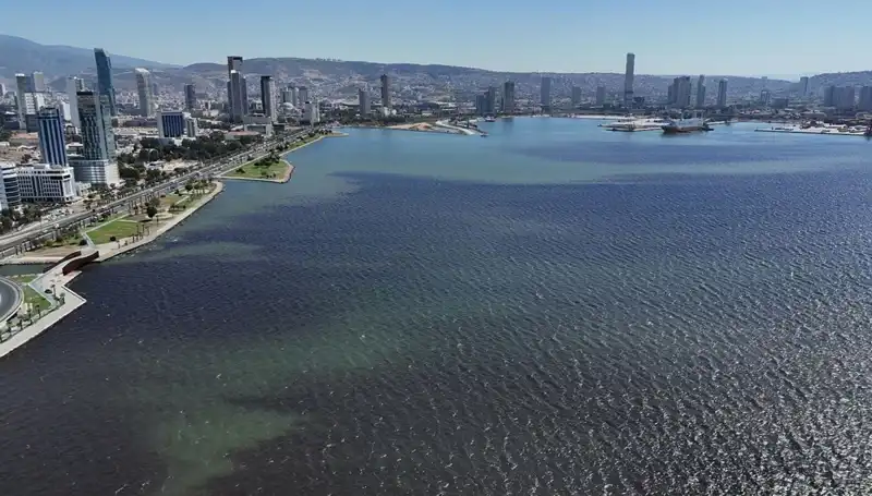 İzmir Körfezi’ndeki Kötü Koku Neden Artıyor? Son Gelişmeler