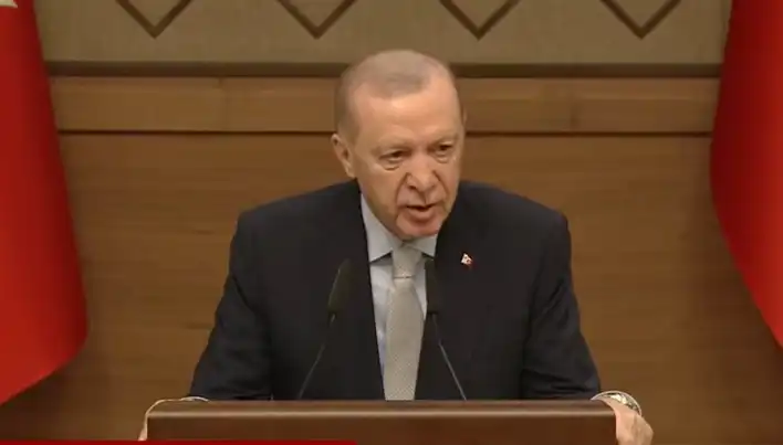 Cumhurbaşkanı Erdoğan'dan Medyaya Sert Uyarı: "Milleti Provake Eden Gazeteci Olmaz"