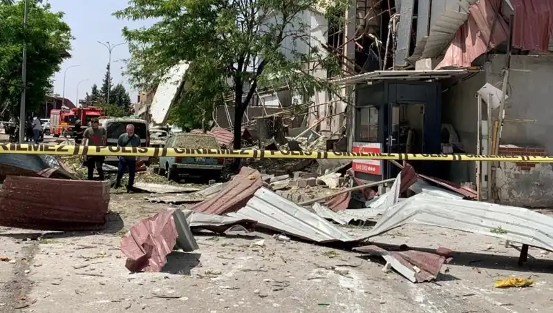 Gaziantep'te Fabrikada Patlama: Korkutan Olayda Yaralılar Var!