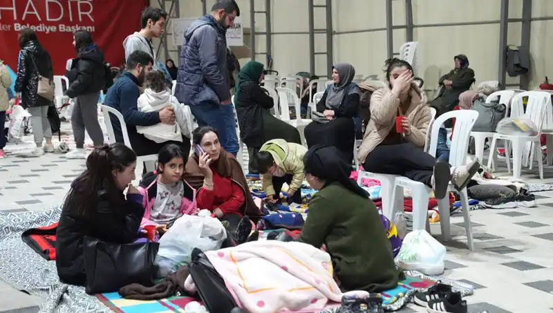 İstanbul’da Geceleyen Vatandaşların Hikayeleri: Beklenmedik Bir Olayın Ardından
