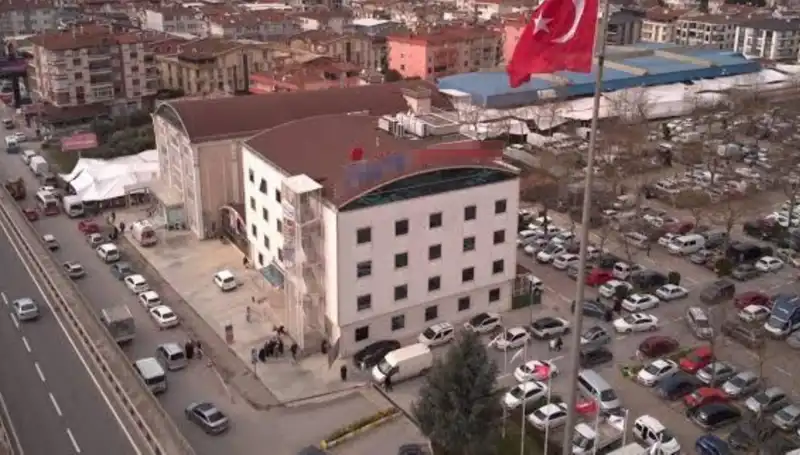 Özel Hastaneye Deprem Mührü: Kritik İddialar ve Gerçekler