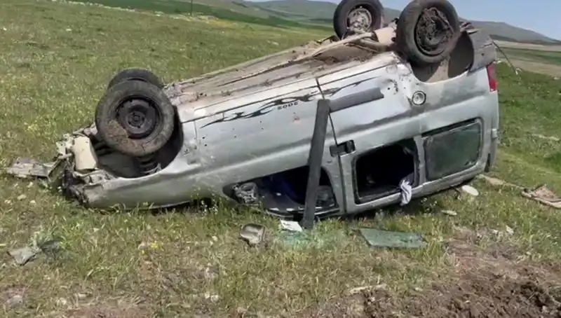 Konya’da Otomobil Takla Attı: İki Kişi Yaralandı, Kazanın Nedenleri Araştırılıyor