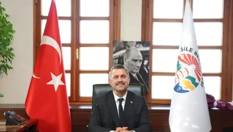 Şile Belediye Başkanı Özgür Kabadayı: Kimdir, Hayat Hikayesi Nedir?