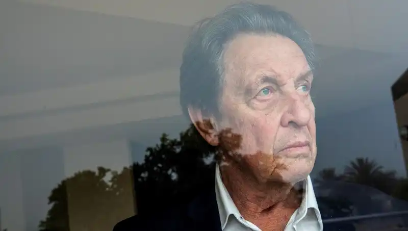 Elon Musk'ın Babası: "Kızımı Büyücülük İçin Kullanacaklardı" ve Üç Cinayetle İlgili İtiraflar