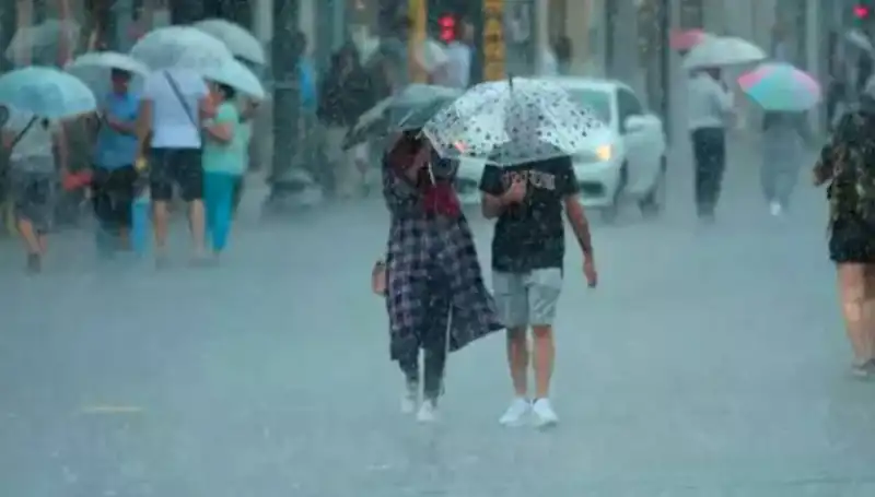 Meteoroloji’den Kritik Uyarı: Yangın Bölgesinde Rüzgar, İstanbul’da Sağanak!