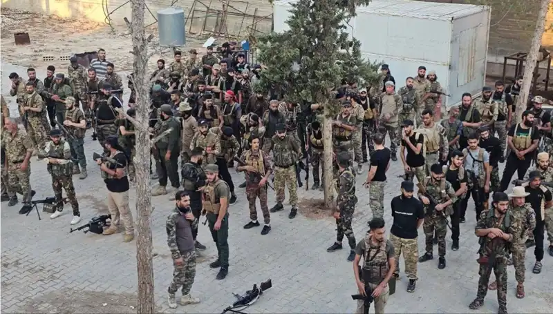 Suriye Ordusu, Halep'te PKK/YPG'ye Karşı Büyük Bir Sevkiyat Gerçekleştirdi